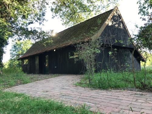 B&Bが所在する建物
