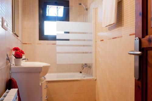 Kylpyhuone majoituspaikassa La marinada