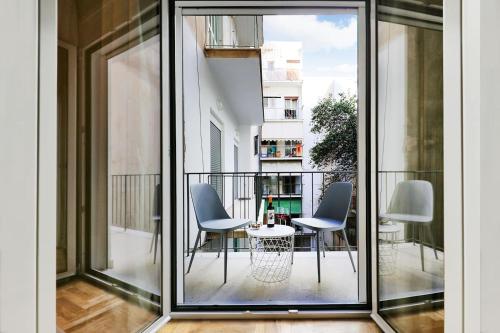 Renovated Apt in Central Athens with Fiber WiFi