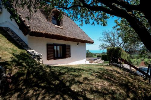 Gallery image of Perla Balaton in Csopak