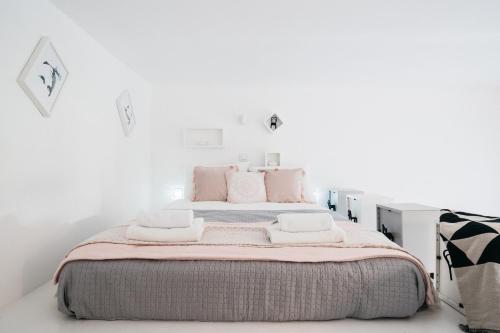 Postel nebo postele na pokoji v ubytování Cosy Place by LoftAffair