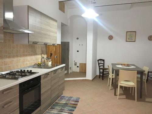 Köök või kööginurk majutusasutuses Visit.Antonimina | home