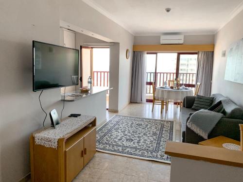 Panoramic Apartment in Portimao: Ocean view, WiFi