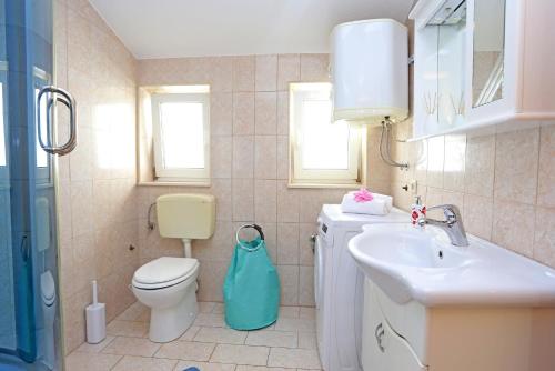 Studio apartment Grey