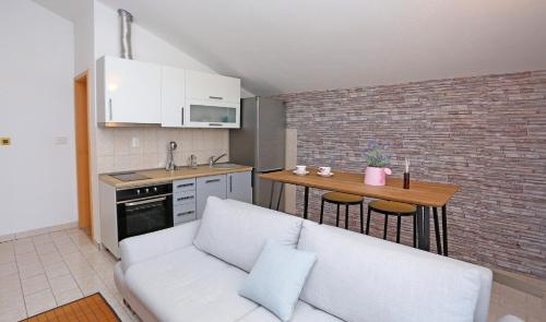 Studio apartment Grey