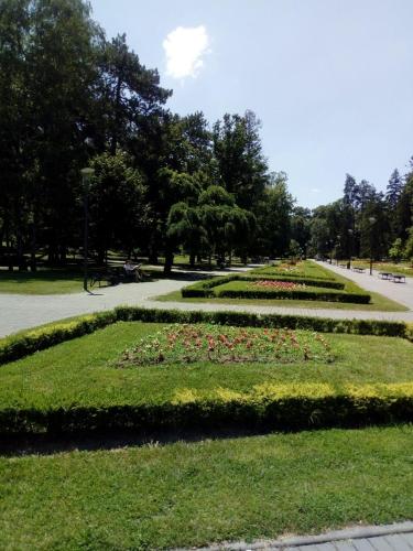 Taman di luar Агни
