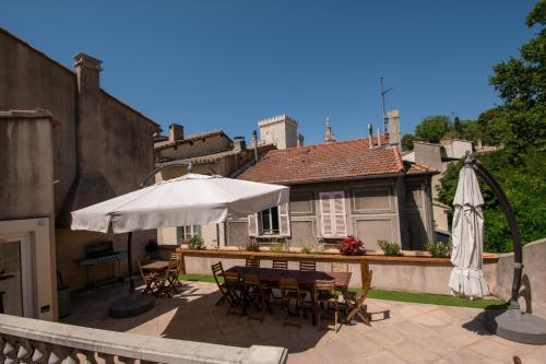 A l'ombre du Palais