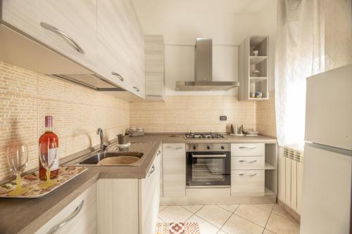 Η κουζίνα ή μικρή κουζίνα στο CASA VACANZA SALENTO MIREA