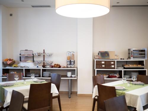 Gallery image of Hotel Quino in Guardamar del Segura