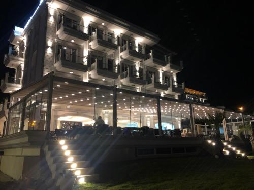 Bangunan di mana terletaknya hotel