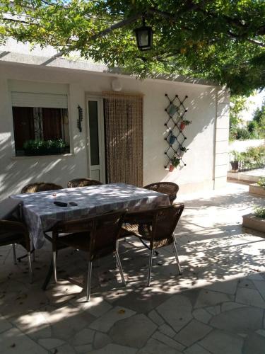 Apartment Center Tonka