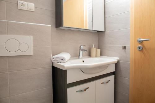 Ένα μπάνιο στο Apartments Korošec