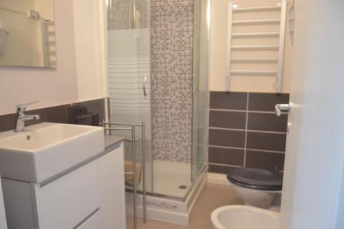 Koupelna v ubytování Easy House