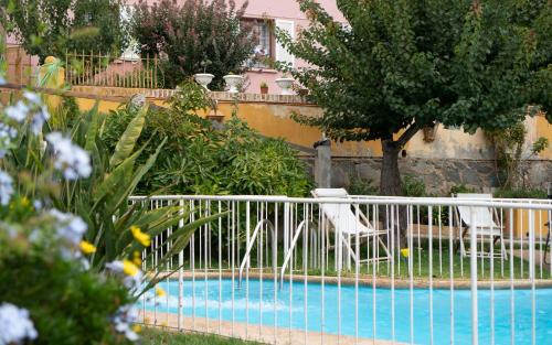 The swimming pool at or close to CasaMatta