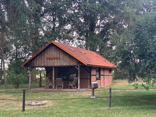 Fotografie z fotogalerie ubytování Ferienhaus am Wäldchen v destinaci Uelsen