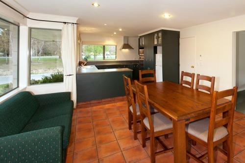 Dapur atau dapur kecil di Hedditch Hideaway