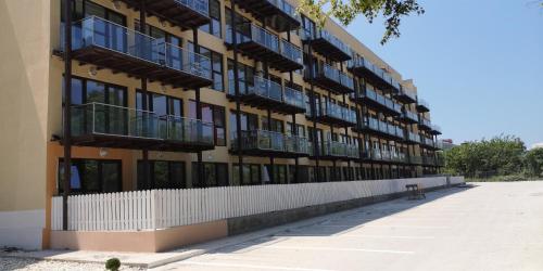 Το κτήριο όπου στεγάζεται  το διαμέρισμα