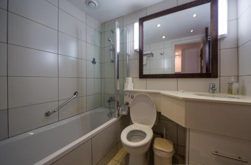 Kylpyhuone majoituspaikassa MarisMare Apartments