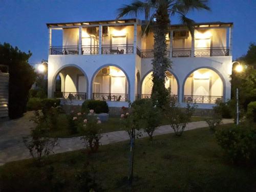 Gallery image of ARTEMIS Studios & Apartments Sidari in Sidari