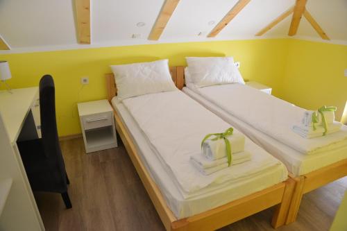 Postel nebo postele na pokoji v ubytování Apartmani Bojeresku Negotin