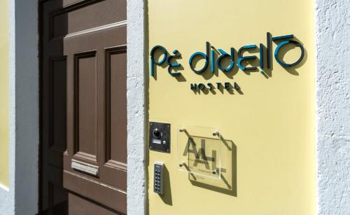 Certifikát, hodnocení, plakát nebo jiný dokument vystavený v ubytování Pé Direito