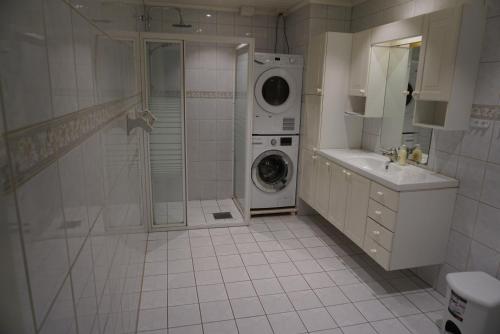 Et badeværelse på Åndalsnes Sentrum Apartment