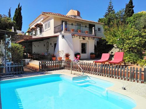 The swimming pool at or close to Moinho do Marco