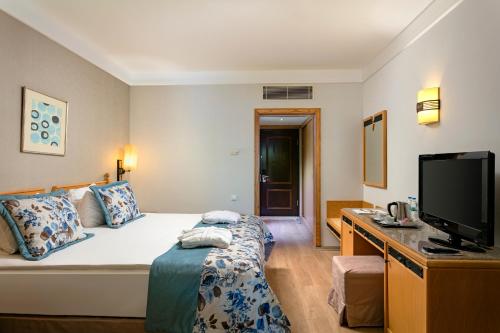 TV a/nebo společenská místnost v ubytování Xanadu Resort - High Class All Inclusive