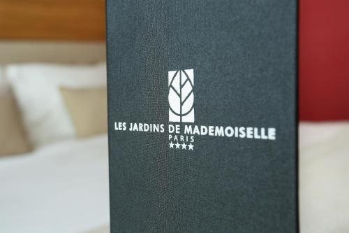 Сертификат, награда, вывеска или другой документ, выставленный в Jardins de Mademoiselle Hôtel & Spa
