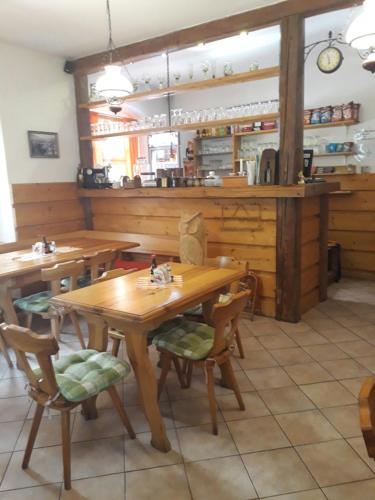 Restoran atau tempat lain untuk makan di Penzion u Hradilů