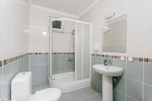 Kylpyhuone majoituspaikassa NAZLI Apartment