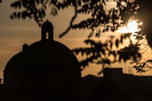 Lever ou coucher de soleil vu de la maison d'hôtes ou à proximité