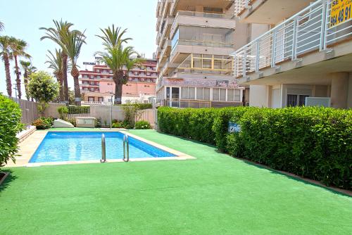 Swimmingpoolen hos eller tæt på cala josep