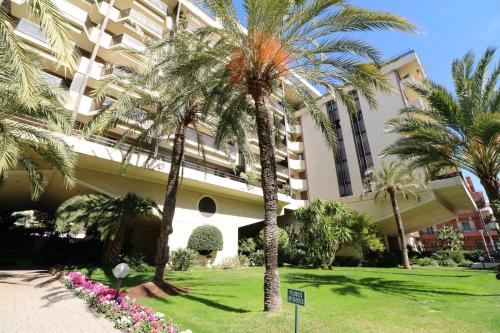 Luxury 1 bedroom Jardins Croisette 5 mins Croisette 265