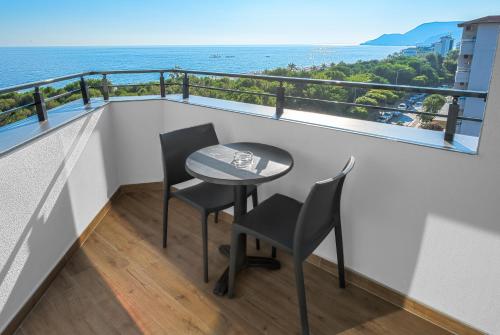 Junior Suite with Ocean View
