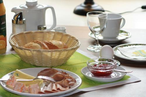 Mad på kroen eller i nærheden