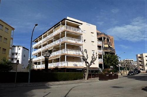 Mont-Roig Apartment
