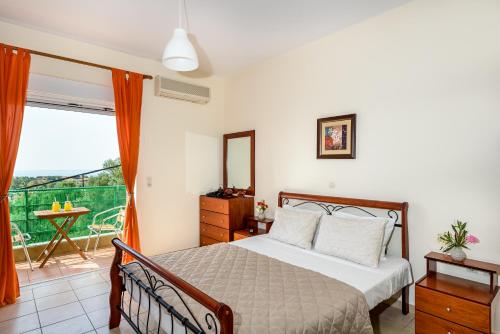 Gallery image of Golden Beach Hill Apartments in Kato Daratso