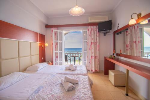 Agoulos Beach Hotelにあるベッド