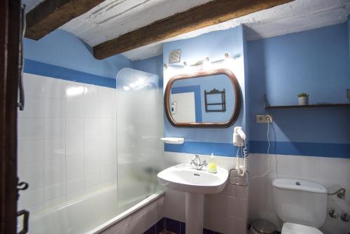 Ванная комната в Alojamiento Rural Font del Roser