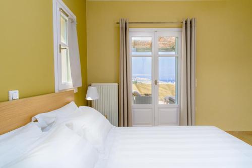 Gallery image of Avrofilito Syros Houses in Ermoupoli
