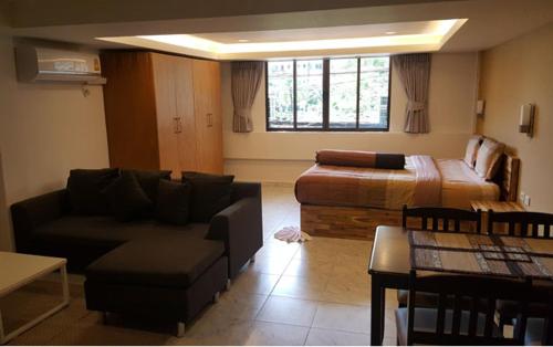 Χώρος καθιστικού στο Oasis Apartments & Bar