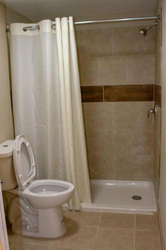 SOUTHERN STAR INN – Photos 3