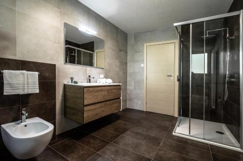 Kúpeľňa v ubytovaní Ciasa MAEL Dolomites Apartments
