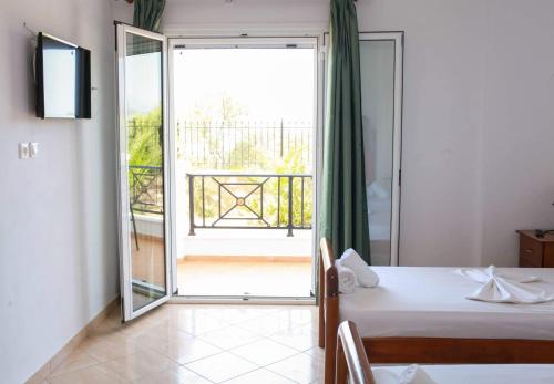 Gallery image of Mihalis Apartments in Himare