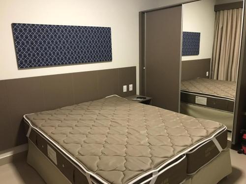 Postel nebo postele na pokoji v ubytování Park Veredas, Flat 407 - Rio Quente - GO