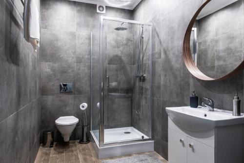 Ένα μπάνιο στο Tomasza 20 Apartment 140m2