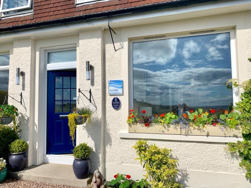 Η πρόσοψη ή η είσοδος του No12 Bed and Breakfast, St Andrews