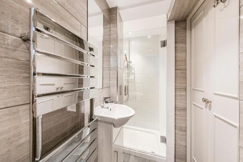 Gallery image of Stylish 2 bedroom flat in Knightsbridge in London