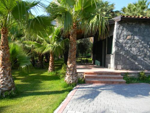Κήπος έξω από το Agriturismo Gianferrante
